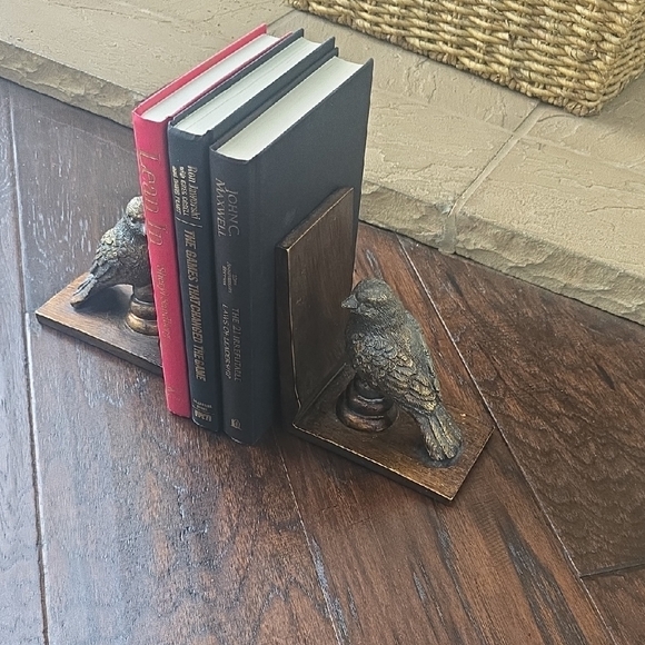 Rustic Bird Bookends - Brown and Gold - Picture 5 of 5